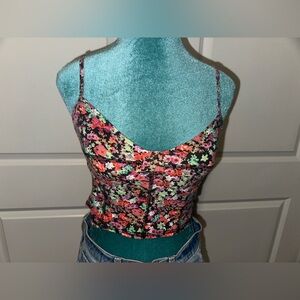 Floral crop top 👚